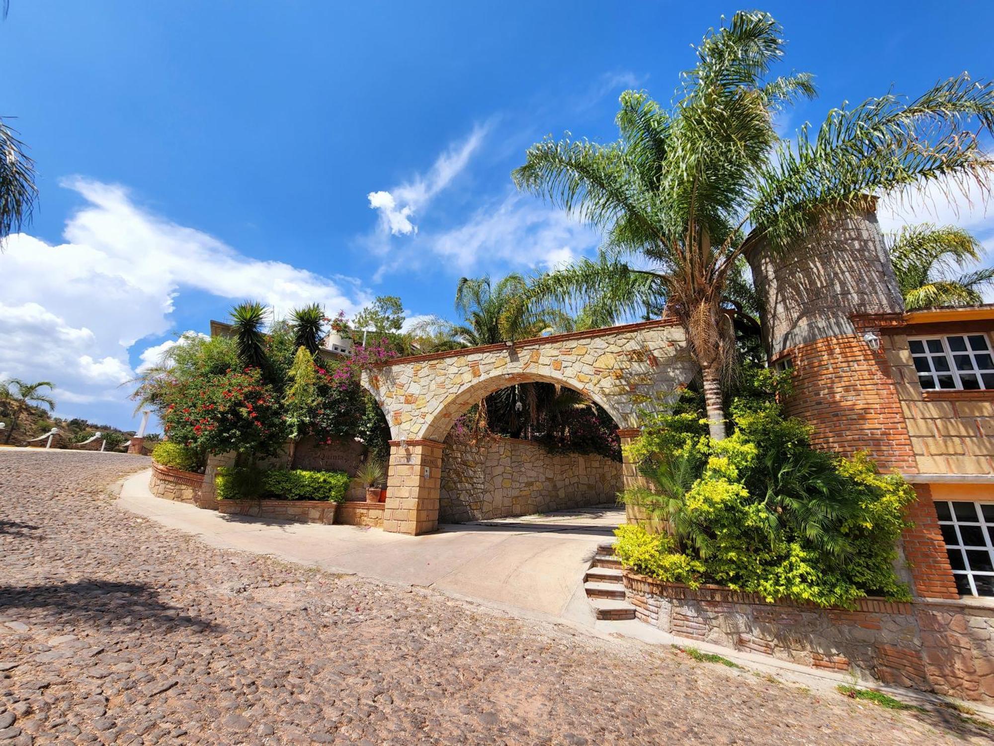 Quinta Las Bugambilias Hotel Tecozautla Exterior photo