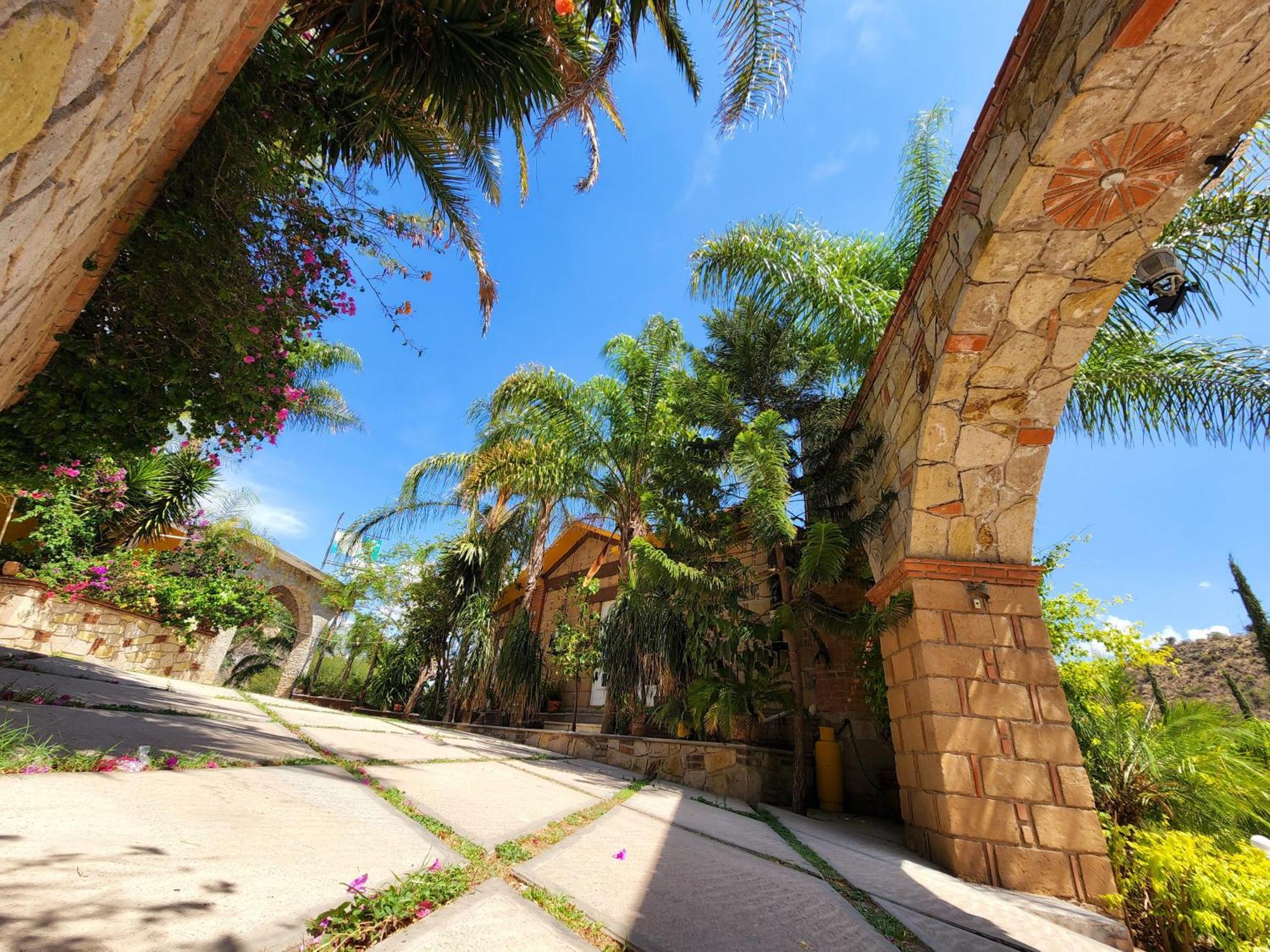 Quinta Las Bugambilias Hotel Tecozautla Exterior photo